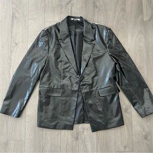 ✨ ZARA Black Faux Leather Blazer/jacket